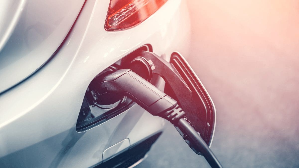 Curbside residential EV charger bill released from House committee