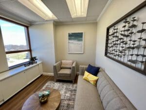 A breakout room in the mental health lounge. (Jarek Rutz/Delaware LIVE News)